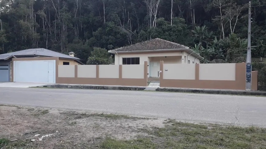 Foto 1 de Casa com 3 Quartos à venda, 890m² em Ribeirao das Lajes, Piraí
