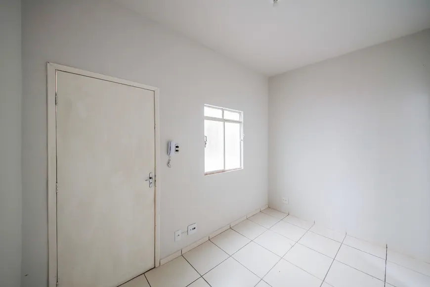 Foto 1 de Apartamento com 2 Quartos para venda ou aluguel, 43m² em São Mateus, Juiz de Fora