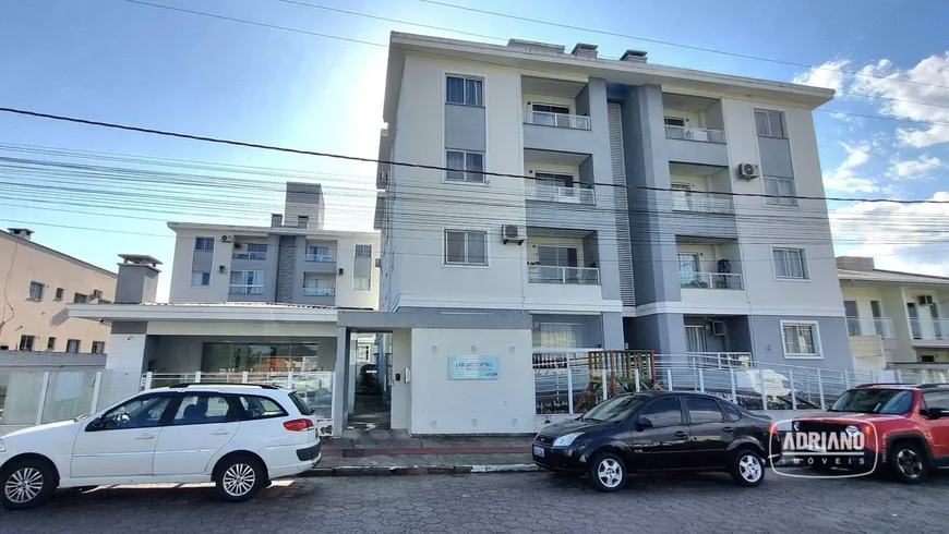 Foto 1 de Apartamento com 2 Quartos à venda, 51m² em Forquilhas, São José