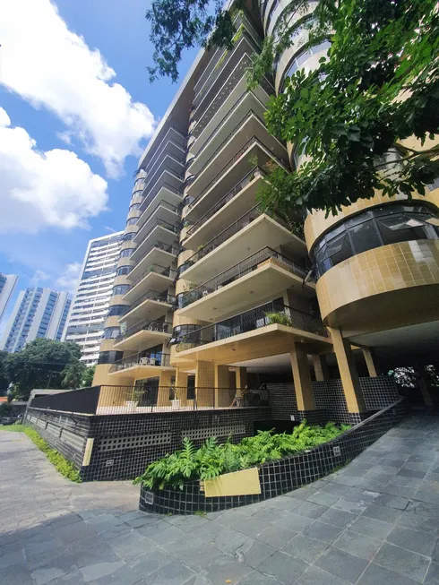 Foto 1 de Apartamento com 4 Quartos à venda, 290m² em Casa Forte, Recife