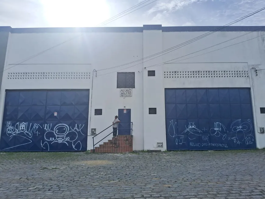 Foto 1 de Galpão/Depósito/Armazém para alugar, 600m² em Paupina, Fortaleza