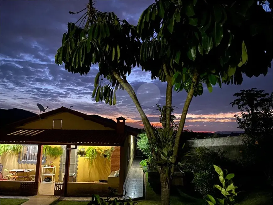 Foto 1 de Casa com 6 Quartos à venda, 264m² em Centro, Bom Jesus dos Perdões