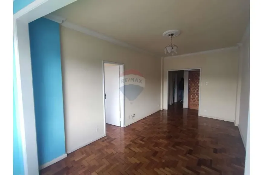 Foto 1 de Apartamento com 2 Quartos à venda, 68m² em Castelanea, Petrópolis
