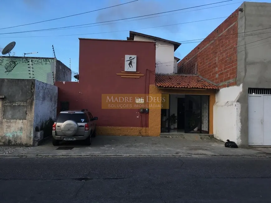 Foto 1 de Casa com 3 Quartos à venda, 230m² em Centro, Fortaleza