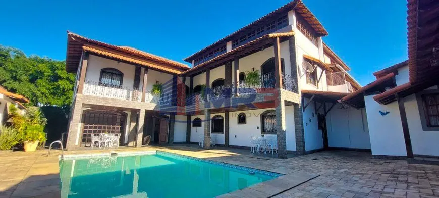 Foto 1 de Casa com 6 Quartos à venda, 346m² em Tanque, Rio de Janeiro