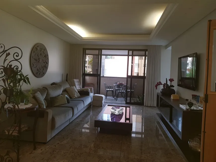Foto 1 de Apartamento com 4 Quartos à venda, 210m² em Serra, Belo Horizonte