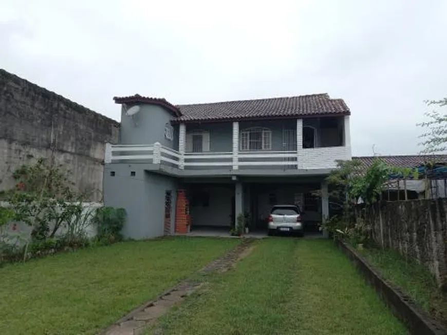 Foto 1 de Casa com 3 Quartos à venda, 191m² em Califórnia, Itanhaém