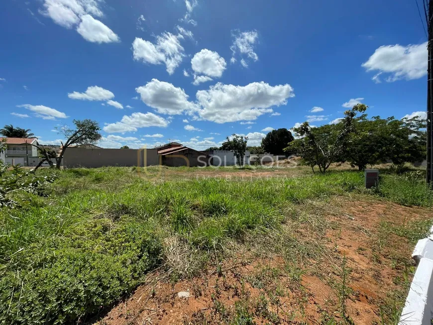 Foto 1 de Lote/Terreno à venda, 360m² em Regiao dos Lagos, Brasília