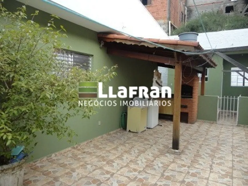 Foto 1 de Casa com 4 Quartos para alugar, 400m² em Jardim Piraçuama, São Paulo