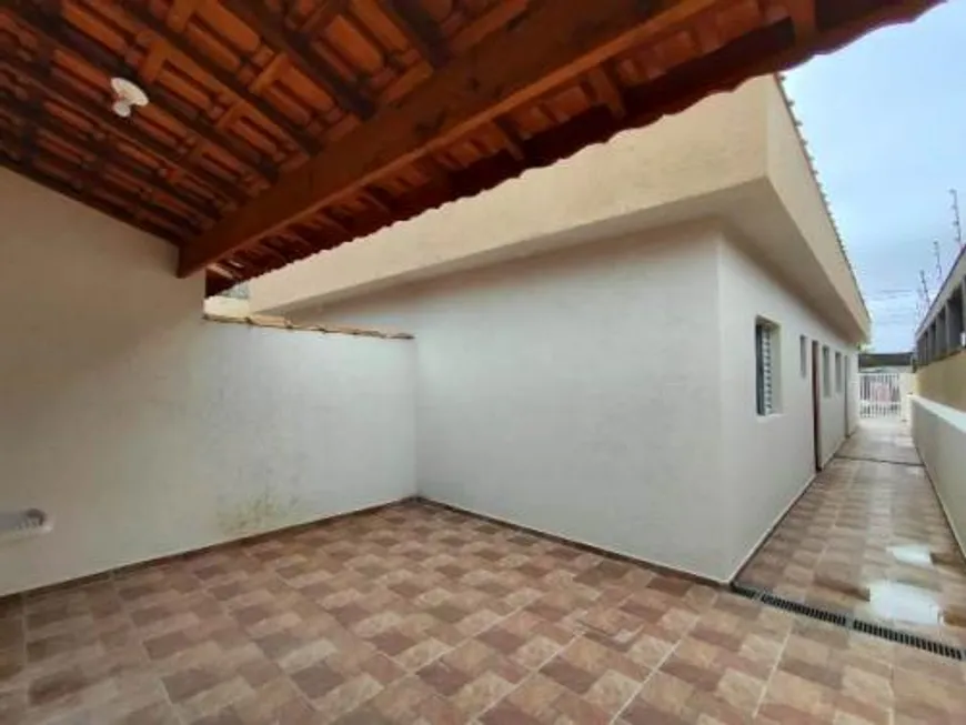 Foto 1 de Casa com 2 Quartos à venda, 61m² em Gaviotas, Itanhaém