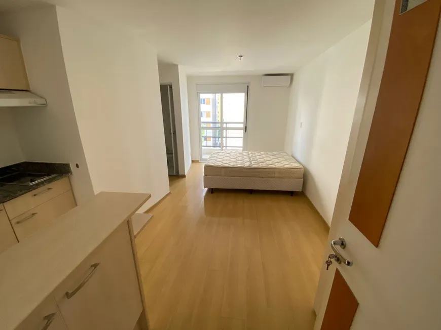 Foto 1 de Apartamento com 1 Quarto para alugar, 42m² em Consolação, São Paulo