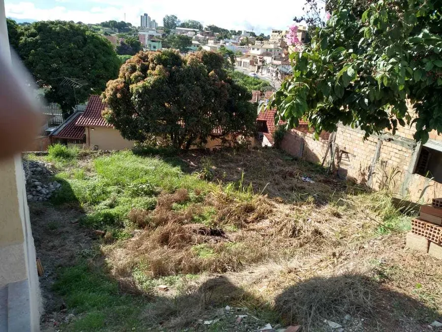 Foto 1 de Lote/Terreno à venda, 360m² em Jardim Casa Branca, Betim