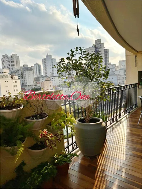 Foto 1 de Apartamento com 3 Quartos à venda, 141m² em Jardim São Paulo, São Paulo