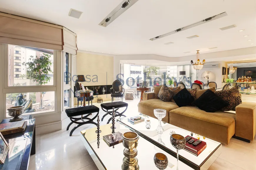 Foto 1 de Apartamento com 4 Quartos à venda, 255m² em Real Parque, São Paulo