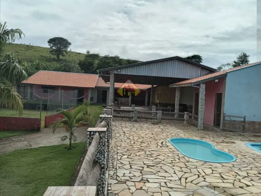 Foto 1 de Fazenda/Sítio com 3 Quartos à venda, 50m² em Jardim dos Passaros, Taubaté