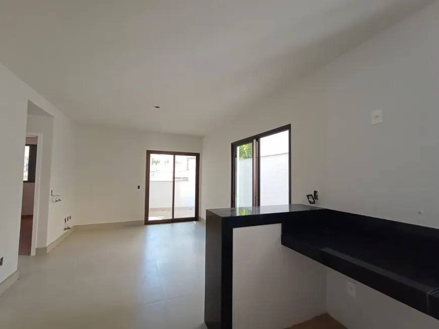 Foto 1 de Apartamento com 2 Quartos à venda, 85m² em Santo Antônio, Belo Horizonte