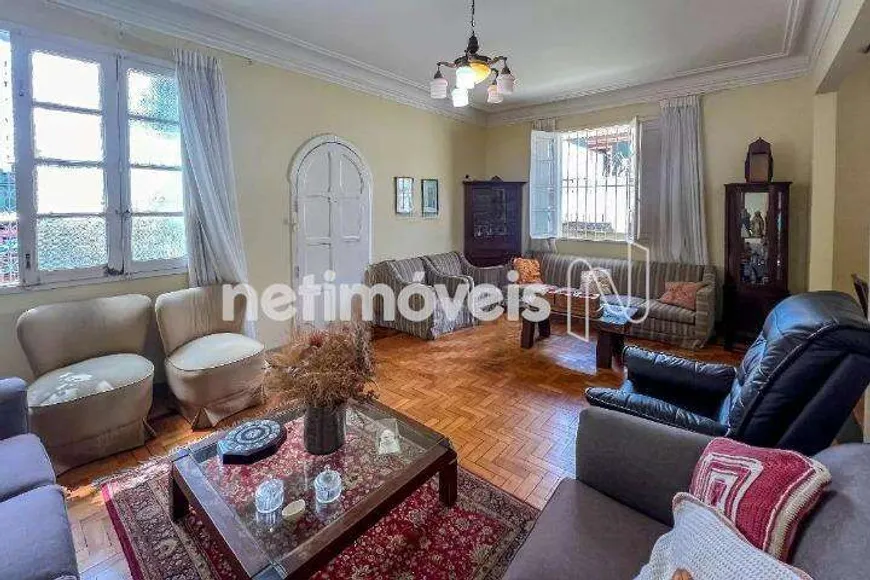 Foto 1 de Casa com 3 Quartos à venda, 280m² em São Pedro, Belo Horizonte