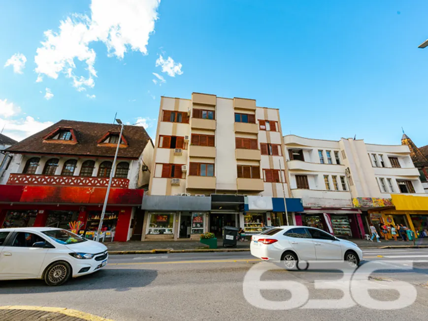 Foto 1 de Apartamento com 7 Quartos à venda, 74m² em Centro, Joinville