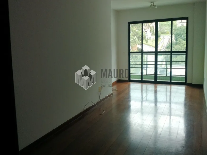 Foto 1 de Apartamento com 3 Quartos para venda ou aluguel, 100m² em Agriões, Teresópolis