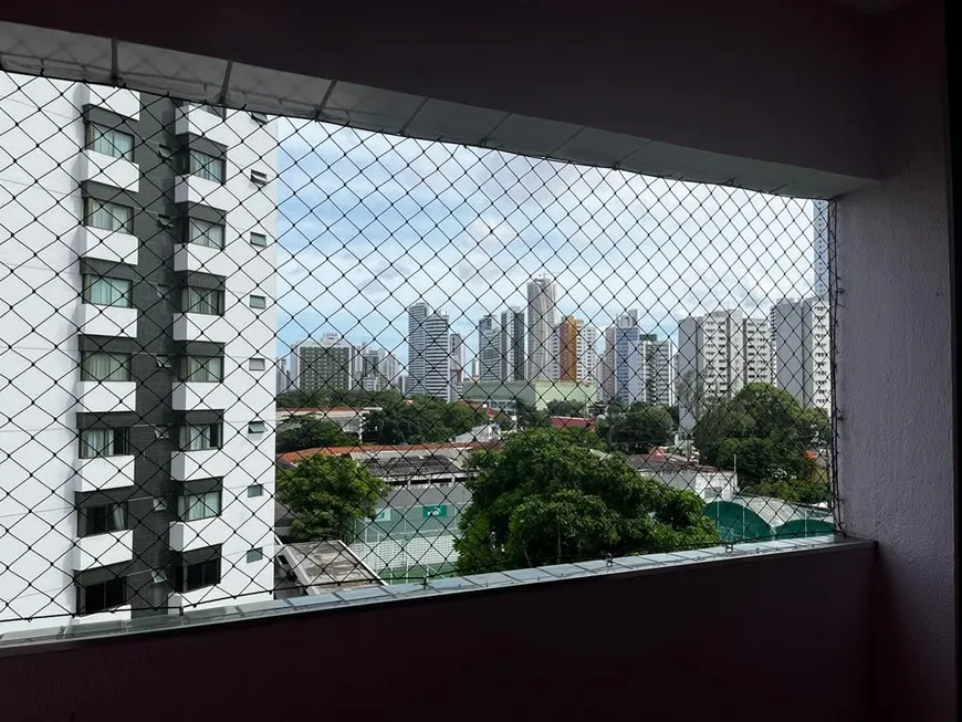 Foto 1 de Apartamento com 3 Quartos à venda, 71m² em Torre, Recife