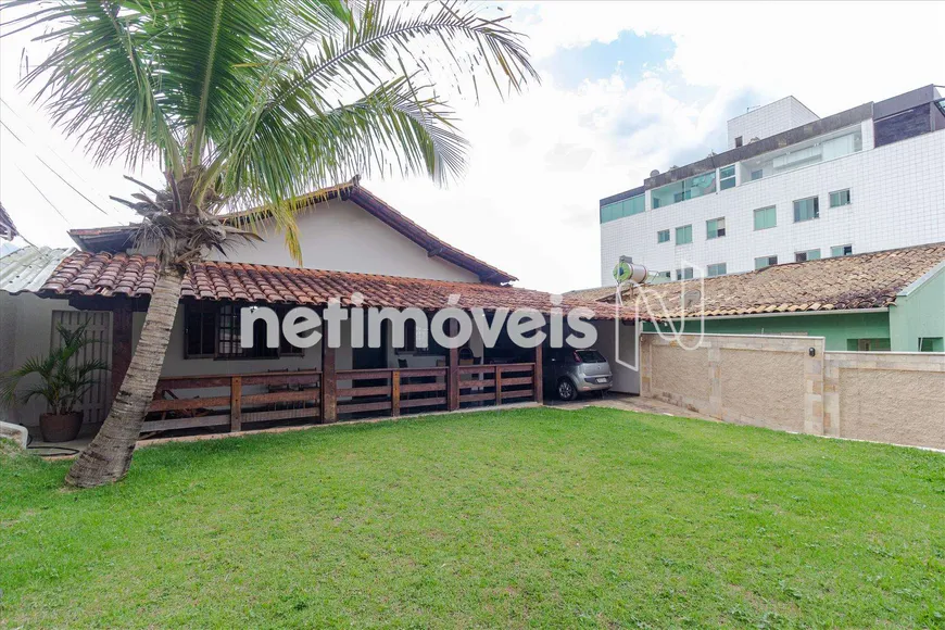 Foto 1 de Ponto Comercial com 3 Quartos para alugar, 200m² em Castelo, Belo Horizonte