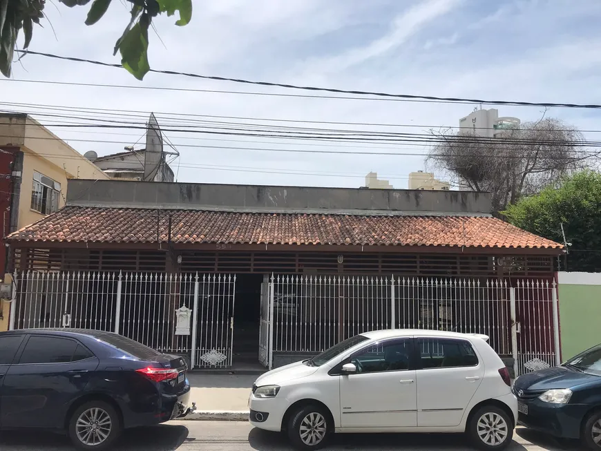 Foto 1 de Casa com 3 Quartos para alugar, 190m² em Imbetiba, Macaé