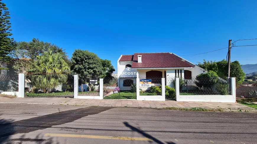 Foto 1 de Casa com 4 Quartos à venda, 357m² em Presidente Joao Goulart, Santa Maria