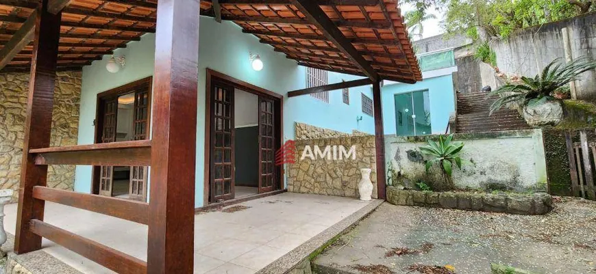Foto 1 de Casa com 2 Quartos à venda, 200m² em Várzea das Moças, São Gonçalo