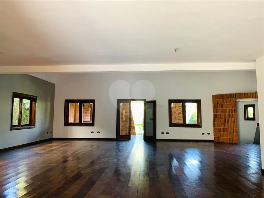 Foto 1 de Sobrado com 4 Quartos para venda ou aluguel, 458m² em Interlagos, São Paulo