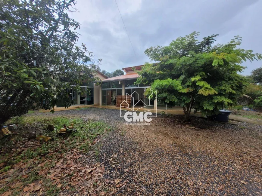 Foto 1 de Fazenda/Sítio com 5 Quartos à venda, 2400m² em Zona Rural , Chapada dos Guimarães