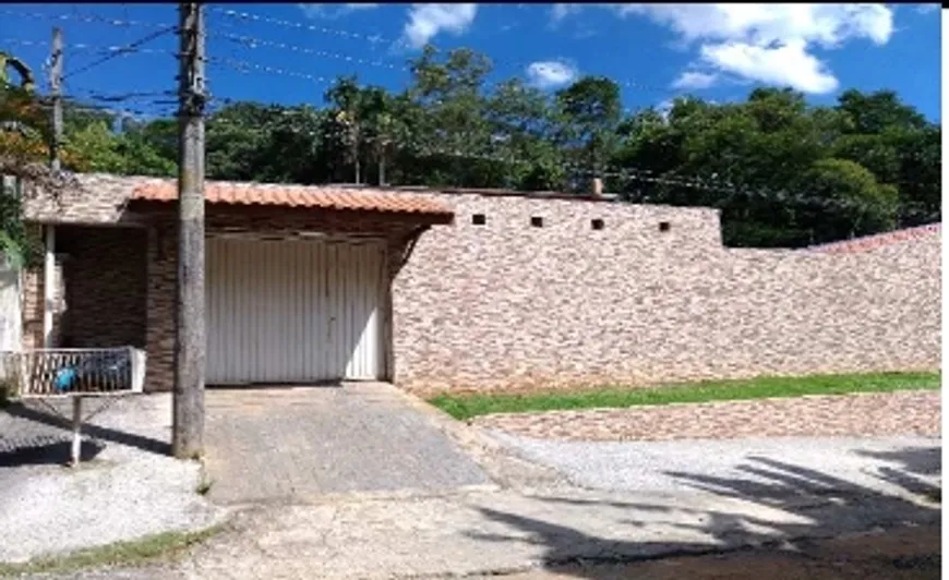 Foto 1 de Casa com 3 Quartos à venda, 197m² em Parque das Rosas, Cotia