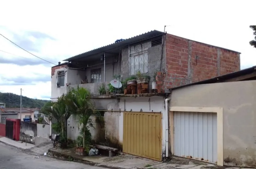 Foto 1 de Casa com 4 Quartos à venda, 125m² em Morada Nova, Itaúna