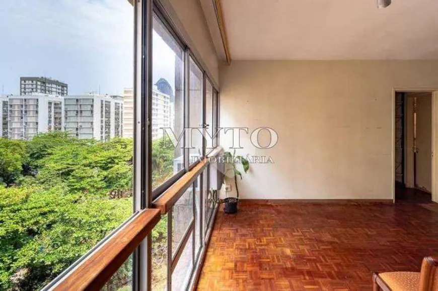 Foto 1 de Apartamento com 3 Quartos à venda, 101m² em Leblon, Rio de Janeiro