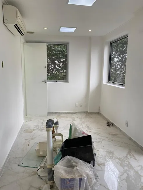 Foto 1 de Sala Comercial para alugar, 50m² em Liberdade, São Paulo