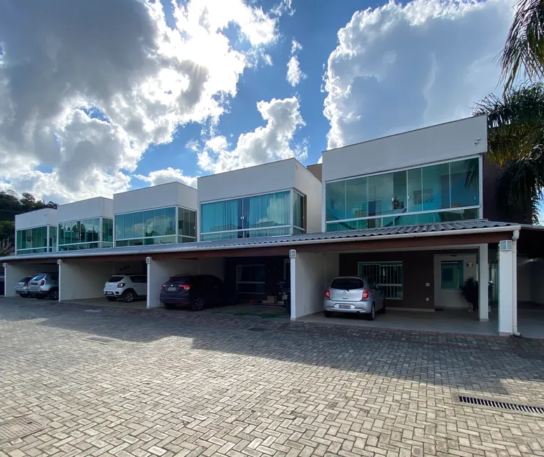 Foto 1 de Casa com 3 Quartos à venda, 200m² em Parque Jardim da Serra, Juiz de Fora