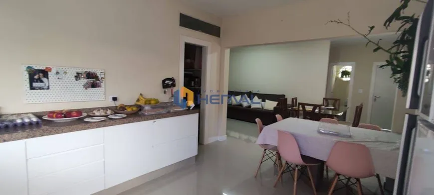 Foto 1 de Casa com 4 Quartos à venda, 300m² em Zona 07, Maringá