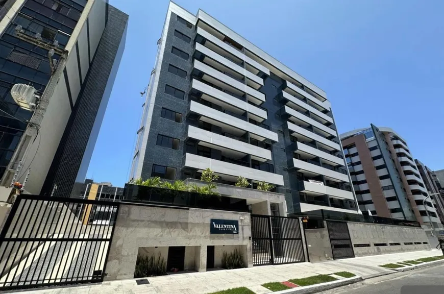 Foto 1 de Apartamento com 3 Quartos para alugar, 121m² em Ponta Verde, Maceió