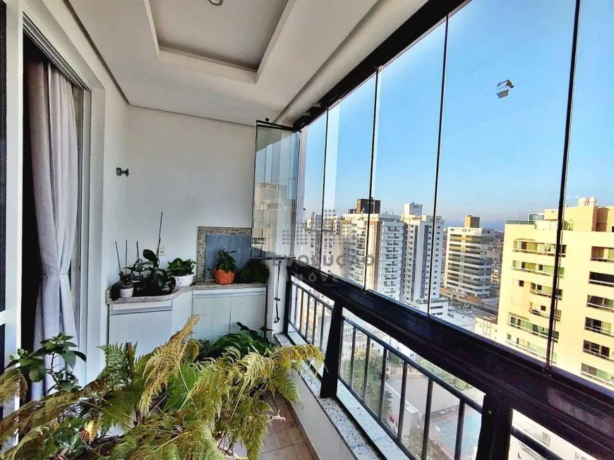 Foto 1 de Apartamento com 3 Quartos à venda, 108m² em Kobrasol, São José