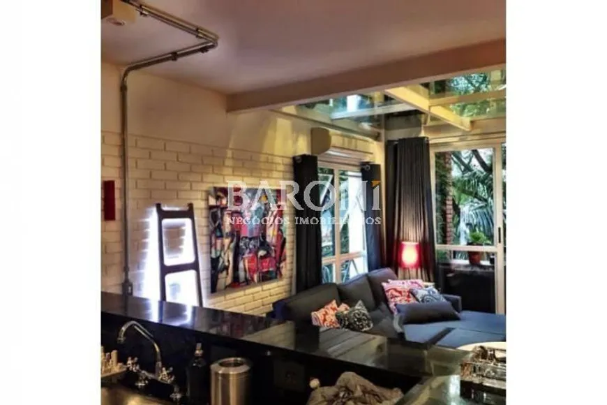 Foto 1 de Apartamento com 1 Quarto à venda, 85m² em Cerqueira César, São Paulo