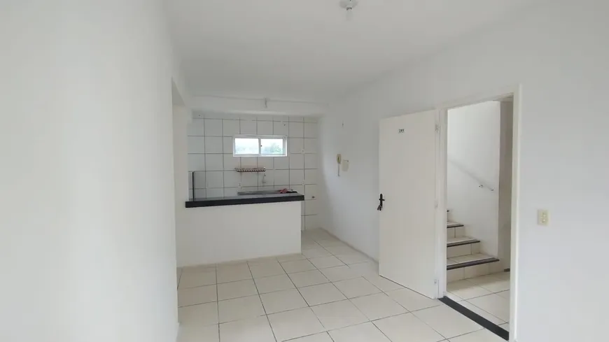 Foto 1 de Apartamento com 2 Quartos para alugar, 52m² em Padre Romualdo, Caucaia