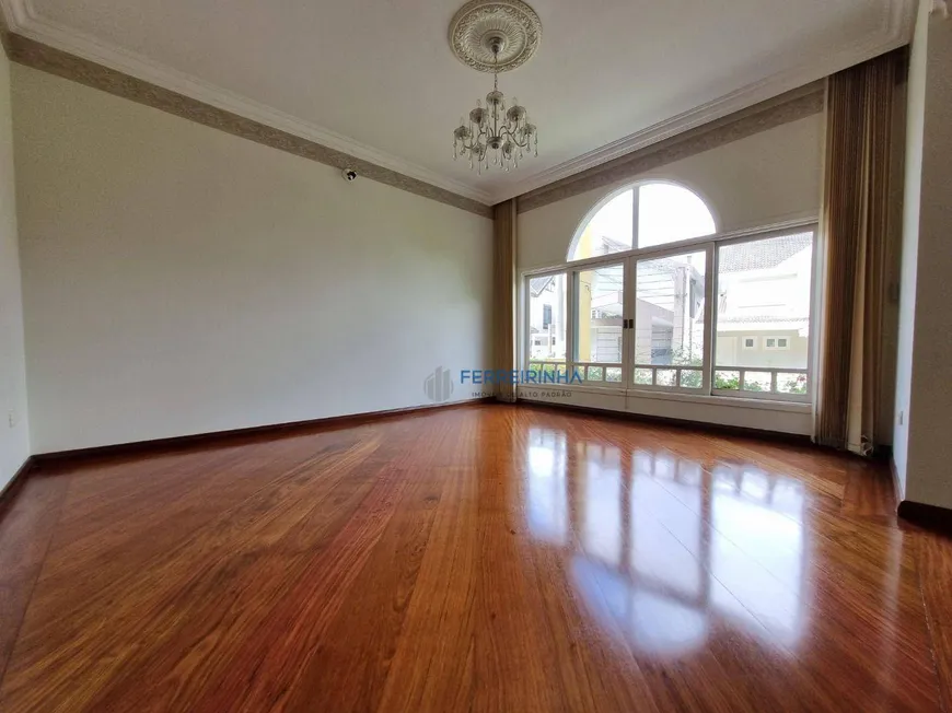 Foto 1 de Casa de Condomínio com 3 Quartos à venda, 290m² em Urbanova, São José dos Campos