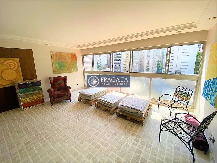 Foto 1 de Apartamento com 3 Quartos à venda, 122m² em Jardins, São Paulo