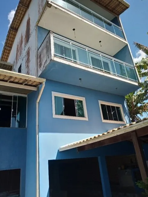 Foto 1 de Casa com 3 Quartos à venda, 240m² em Residencial Camping do Bosque, Rio das Ostras