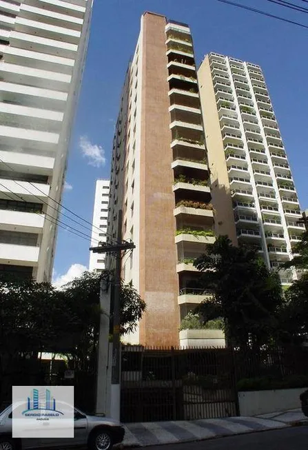 Foto 1 de Apartamento com 3 Quartos à venda, 241m² em Higienópolis, São Paulo