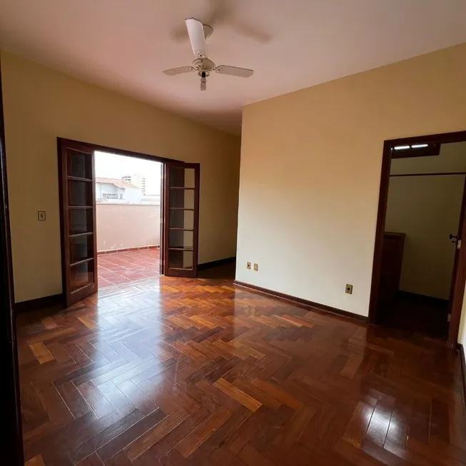 Foto 1 de Casa com 5 Quartos para alugar, 516m² em Centro, Rio Claro