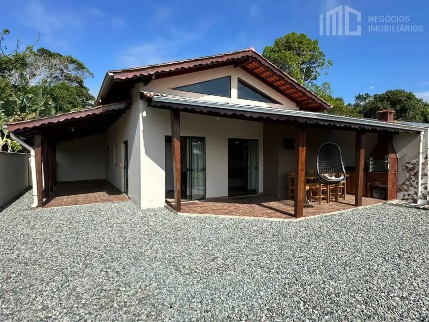 Foto 1 de Casa com 3 Quartos à venda, 106m² em Salinas, Balneário Barra do Sul