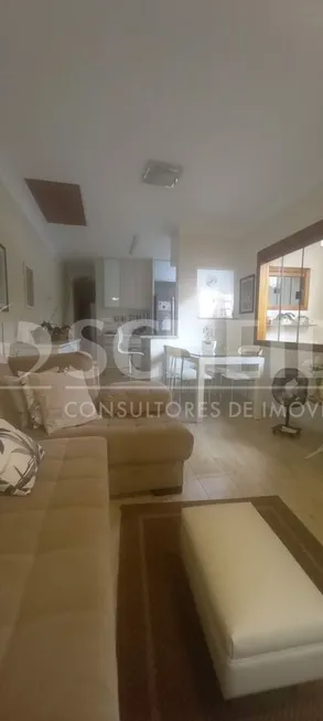 Foto 1 de Casa com 2 Quartos à venda, 170m² em Interlagos, São Paulo