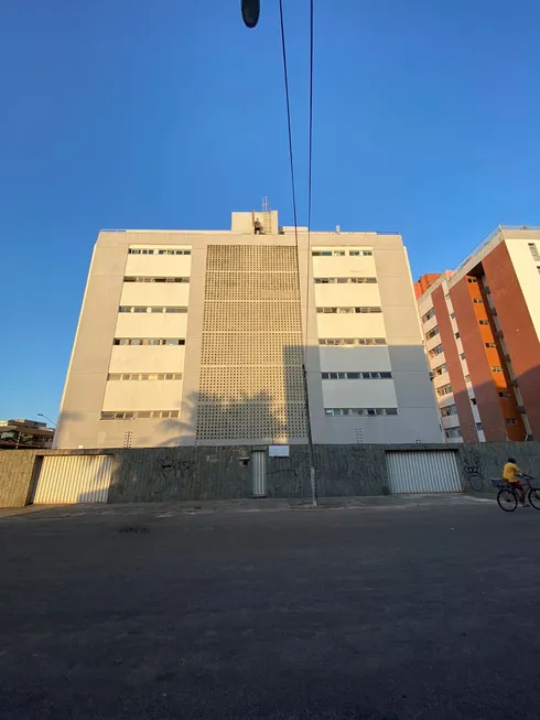 Foto 1 de Apartamento com 3 Quartos à venda, 141m² em Vicente Pinzon, Fortaleza