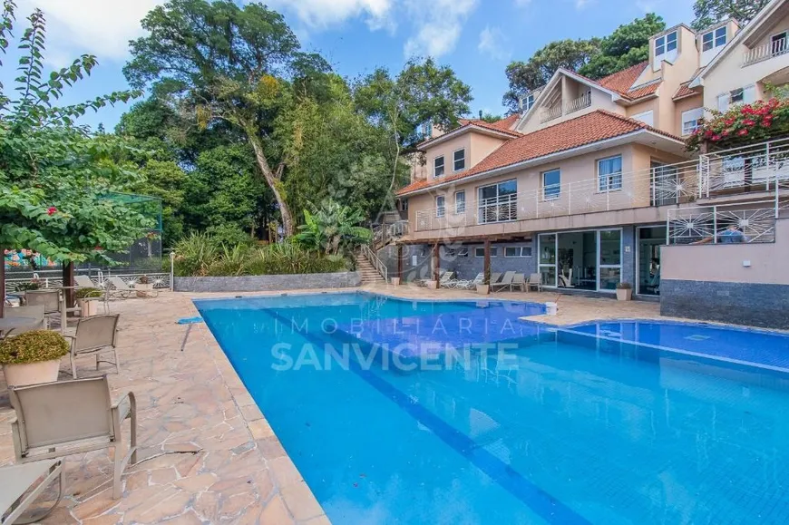 Foto 1 de Casa com 3 Quartos à venda, 230m² em Pedra Redonda, Porto Alegre