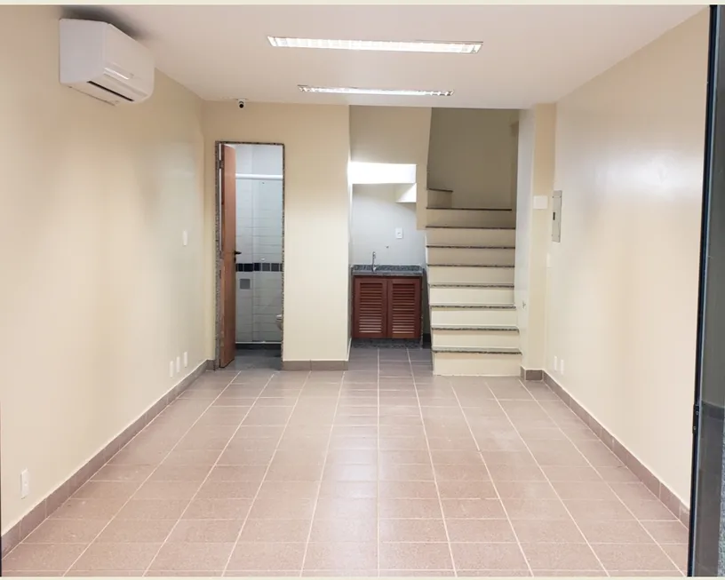 Foto 1 de Sala Comercial para venda ou aluguel, 55m² em Barra da Tijuca, Rio de Janeiro